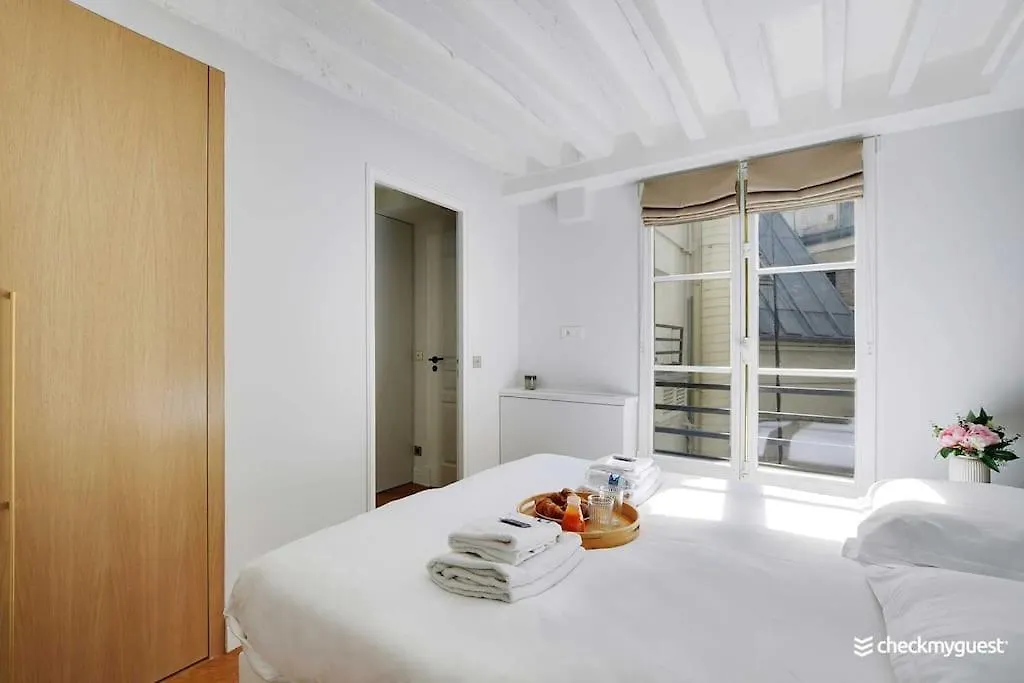 Wonderful Apartment 3Bedr Saint Honore Paris France